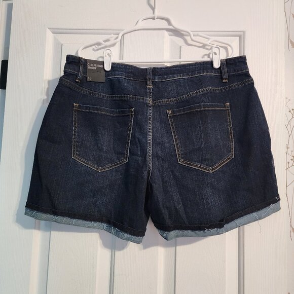 NWT Lane Bryant Girlfriend Fit Jean Shorts - 18W - Picture 2 of 5